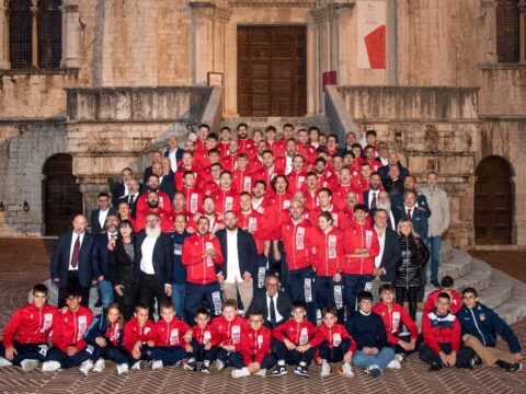 Il Rugby Gubbio festeggia 40 anni! Poi via ai Campionati: la Serie B inizia in casa contro il San Benedetto, Cadetta a Città di Castello