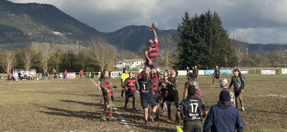 Rugby Gubbio: i lupi cedono solo alla fine, 22-12 in favore dei Lions Alto Lazio. Vincono i Centauri U18 e il Gubbio/Foligno U14