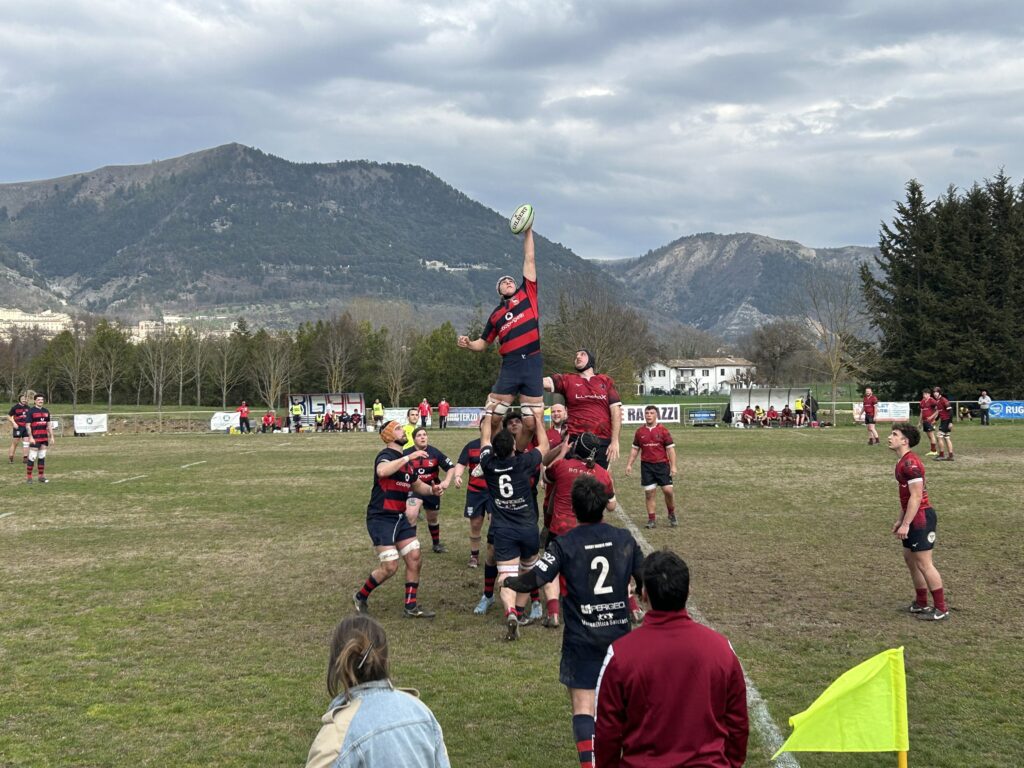 Rugby Gubbio: la Serie B vince in casa contro i Lions Livorno 39-10, Cadetta battuta a Falconara. Vincono i Centauri U16